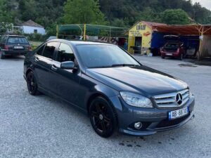 Mercedes Benz C-Class - (AB887AS)