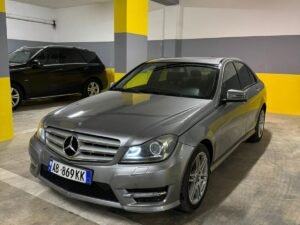 Mercedes Benz C-Class - (AB869KK)