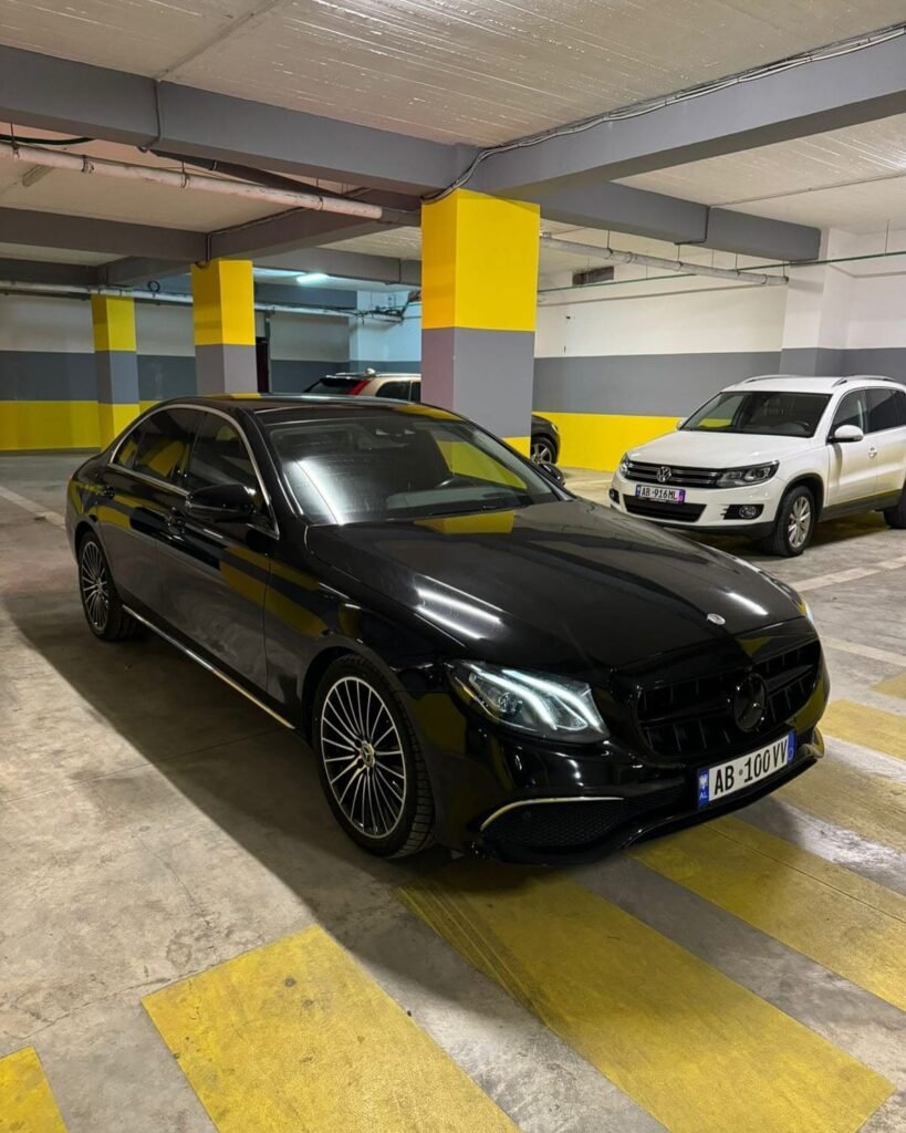 Mercedes Benz E-Class – (AB100VV)